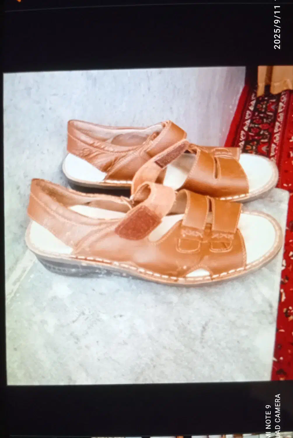 صنندل کلارک خارجی.|کیف، کفش، کمربند|خاش, |دیوار