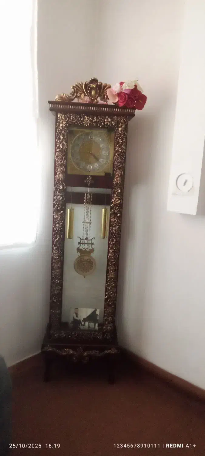 ساعت به شرط کارقیمت یک میلیون تخفیف پای معامله|ساعت دیواری و تزئینی|مریوان, |دیوار