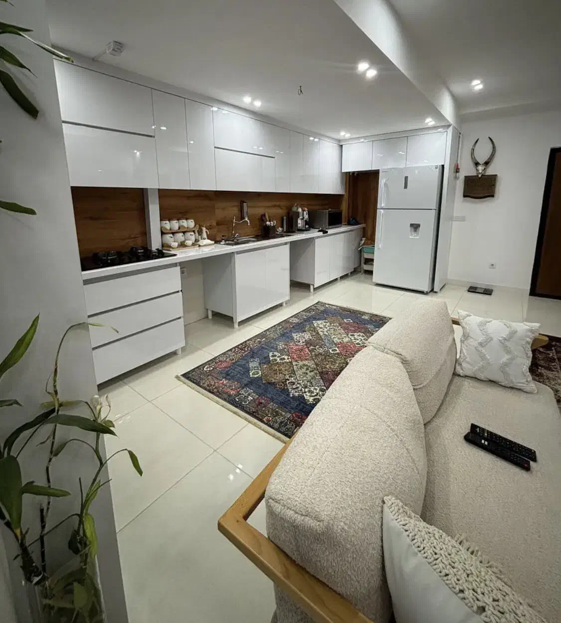 ۸۹متر/سالن پرده خور/اکواریوم/تراورتن/سازمان برنامه|فروش آپارتمان|تهران, سازمان برنامه جنوبی|دیوار