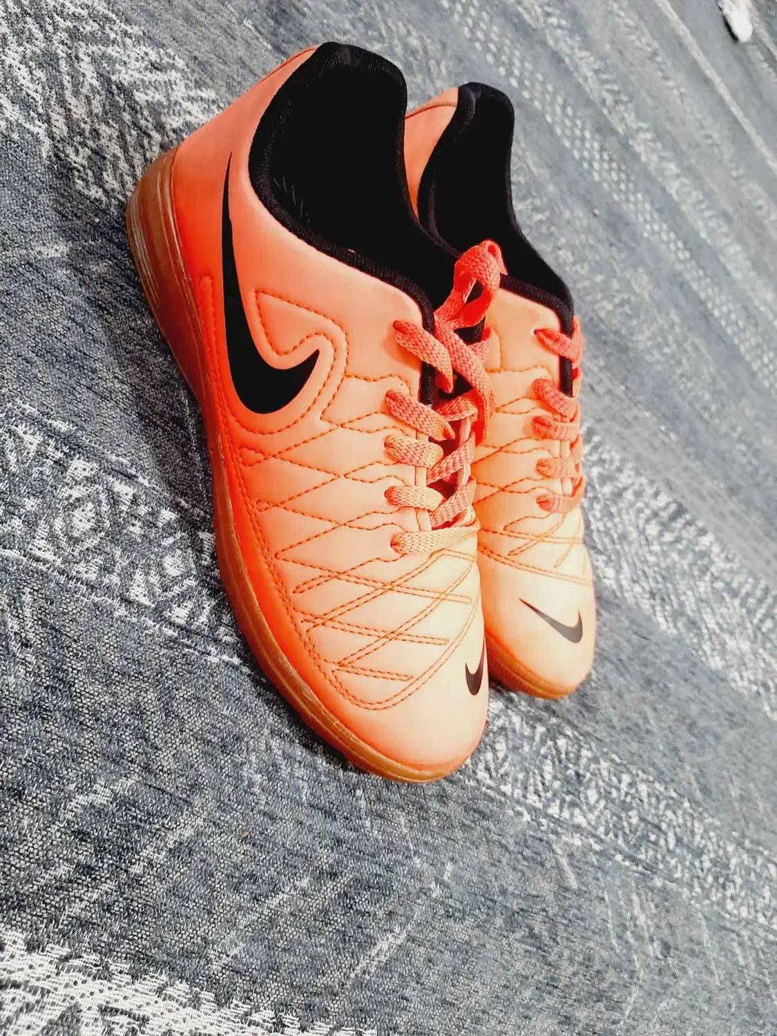 کفش فوتسال|کیف، کفش، کمربند|فردیس, فردیس|دیوار