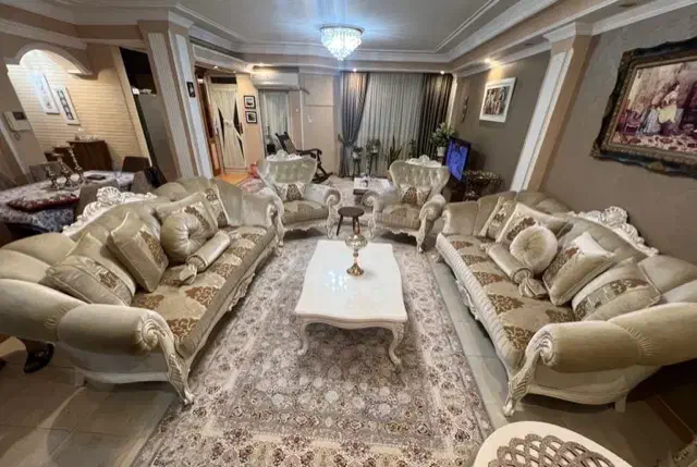 مبل کلاسیک ۹ نفره|مبلمان خانگی و میز عسلی|رشت, بلوار گیلان|دیوار
