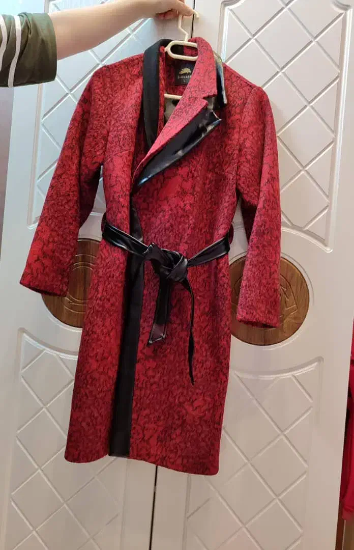 پالتو فوتر پلنگی|لباس|ری, علایین|دیوار