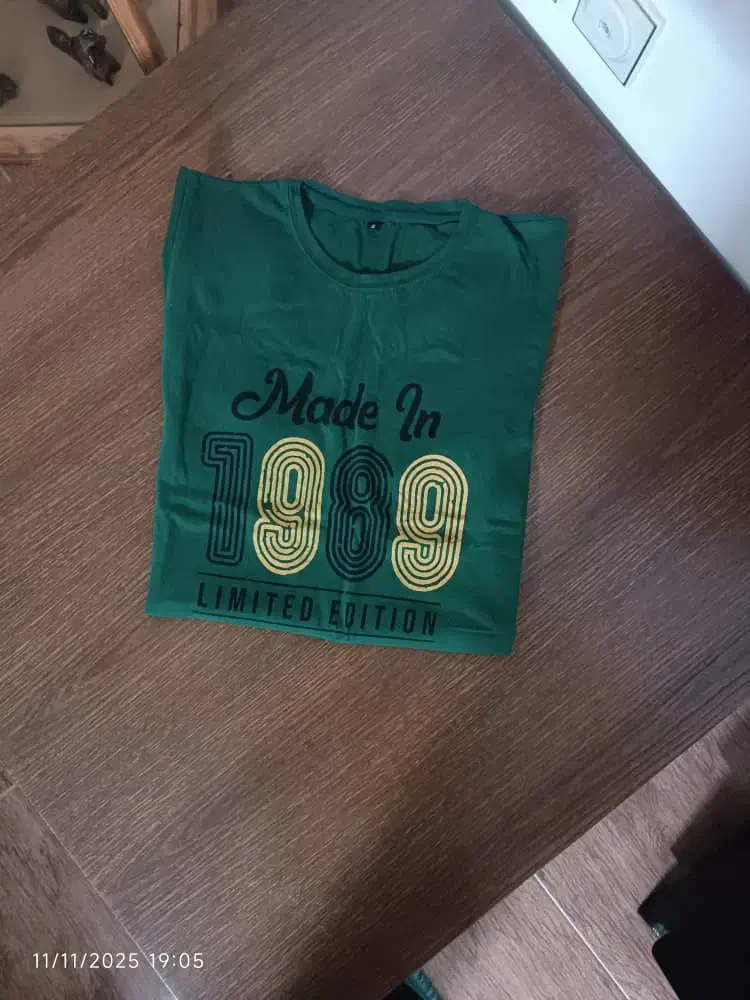 لباس|لباس|اصفهان, بهارستان|دیوار