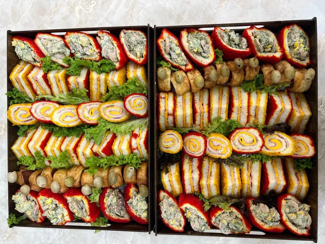 خدماتی خانم و اقا در اشپز خانه فست فود|استخدام خدمات فروشگاه و رستوران|کیش, |دیوار