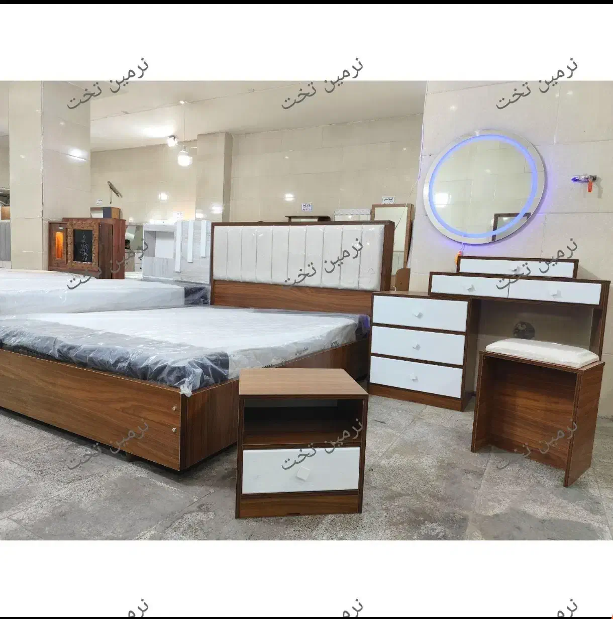 تخت خواب وتشک   هلما انچه ارزویش داری  )|مبلمان خانگی و میز عسلی|کرج, ساسانی (قلمستان)|دیوار