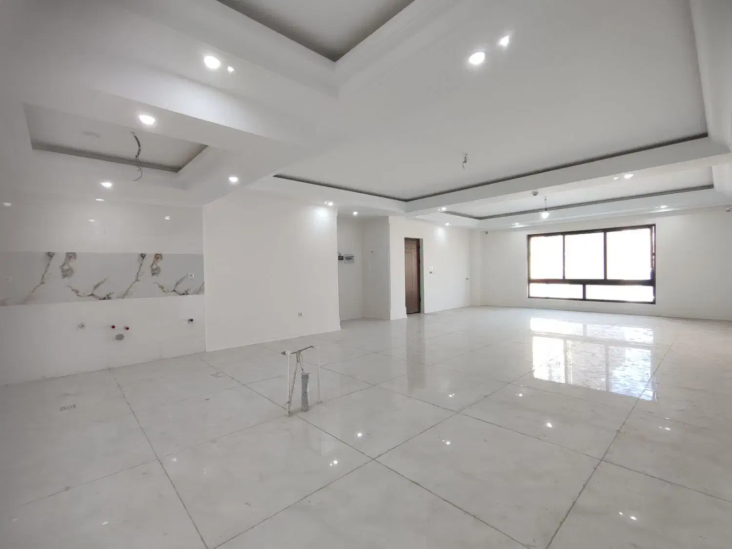 فروش آپارتمان / ۱۴۲ متری ۳ خ / فاز یک|فروش آپارتمان|پرند, فاز ۱|دیوار