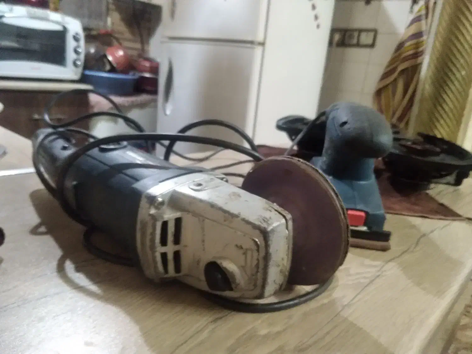 سط سنباده لرزاد بوش آلمان برای پولیش ماشین|ماشین‌آلات صنعتی|رشت, معلولین|دیوار