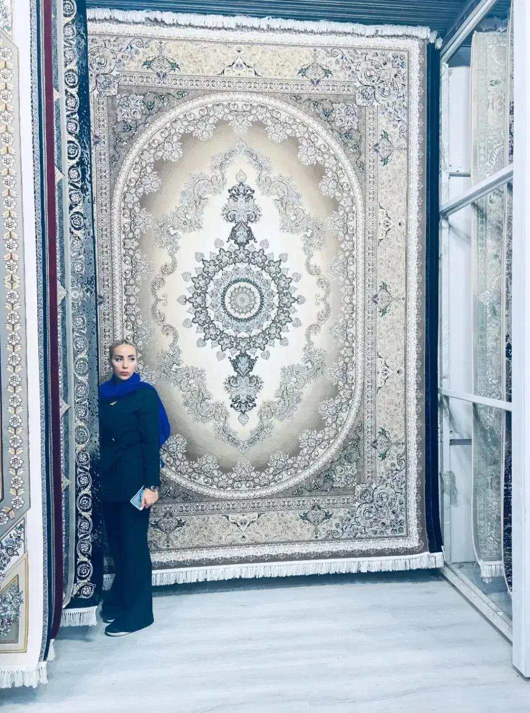 فرش شاه سُلطان تراکم ۳۷۰۰ نخ هیتست|فرش|شیراز, شهرک سراج‎|دیوار