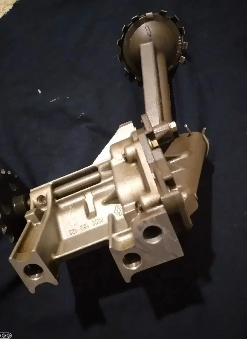 اویل پمپ ال نود((اصلی مارک رنو ))سالم بفروش میرسد|قطعات یدکی و لوازم جانبی|مبارکه, |دیوار