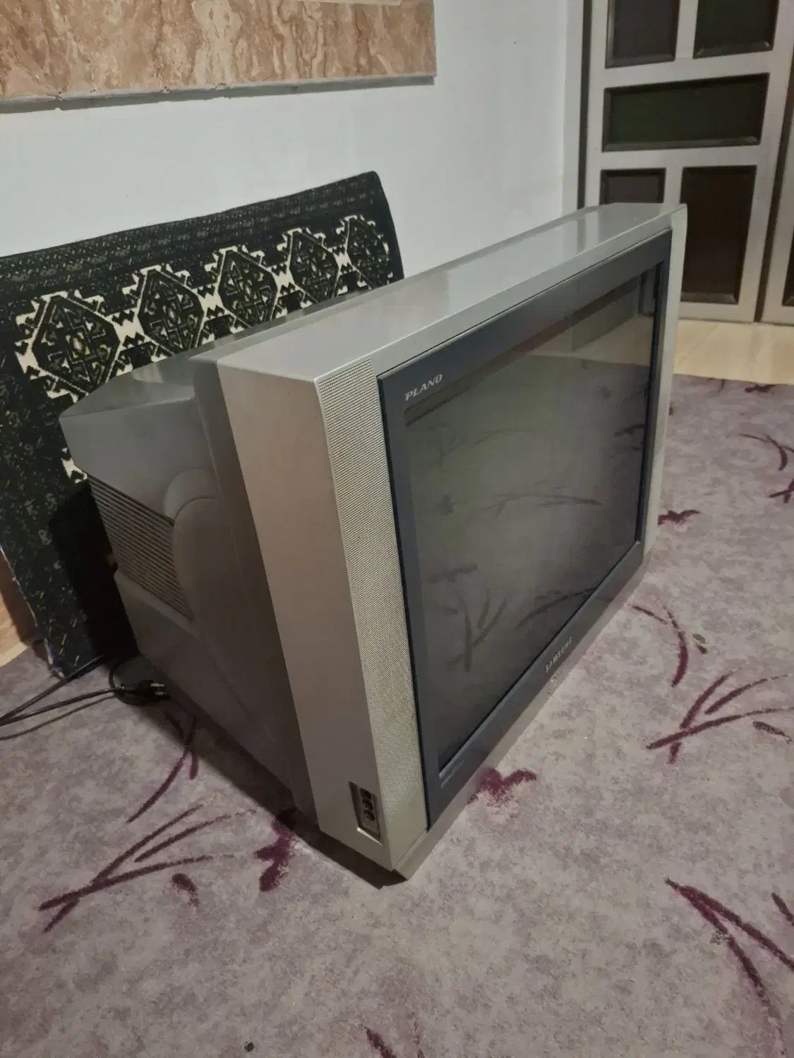 تلویزیون رنگی 25 سامسونگ|تلویزیون و پروژکتور|شیرود, |دیوار