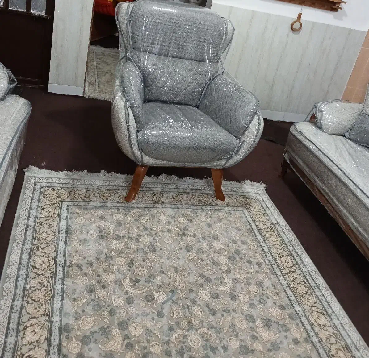 قالی|فرش|اهواز, کوی مهدیس|دیوار