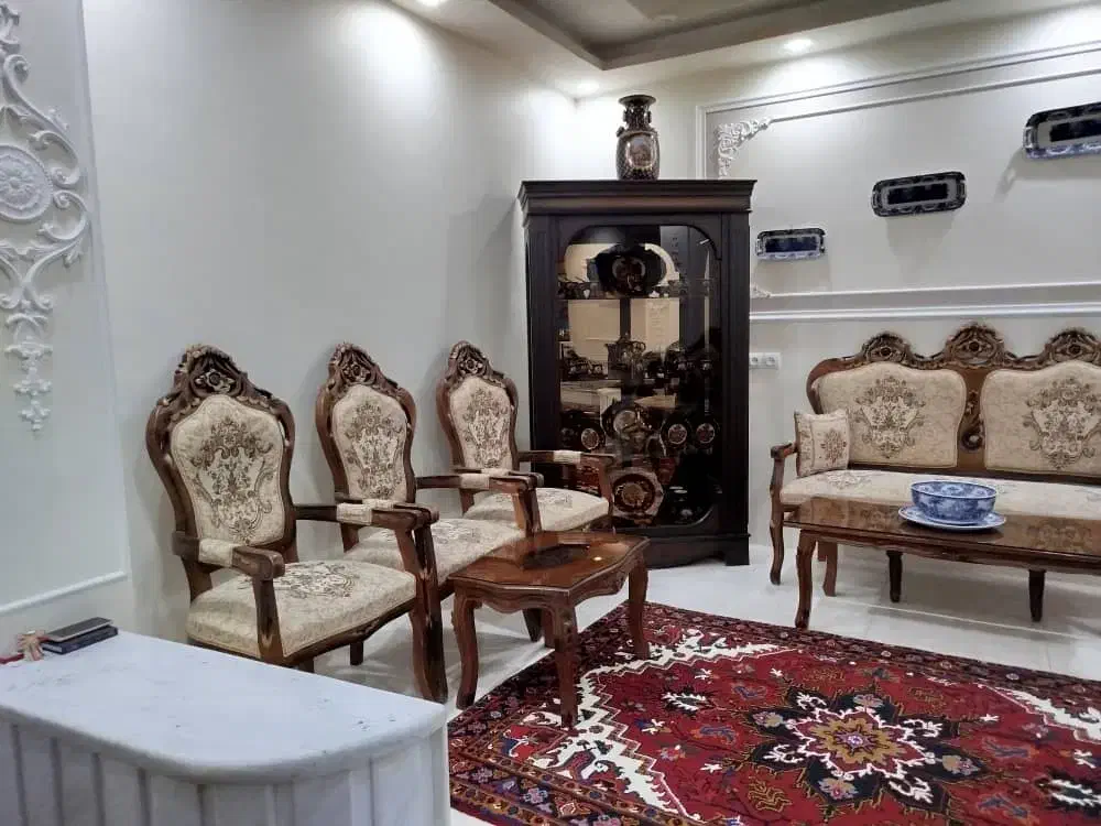 مبل سلطنتی ۹ نفره در حد نو|مبلمان خانگی و میز عسلی|بناب, |دیوار