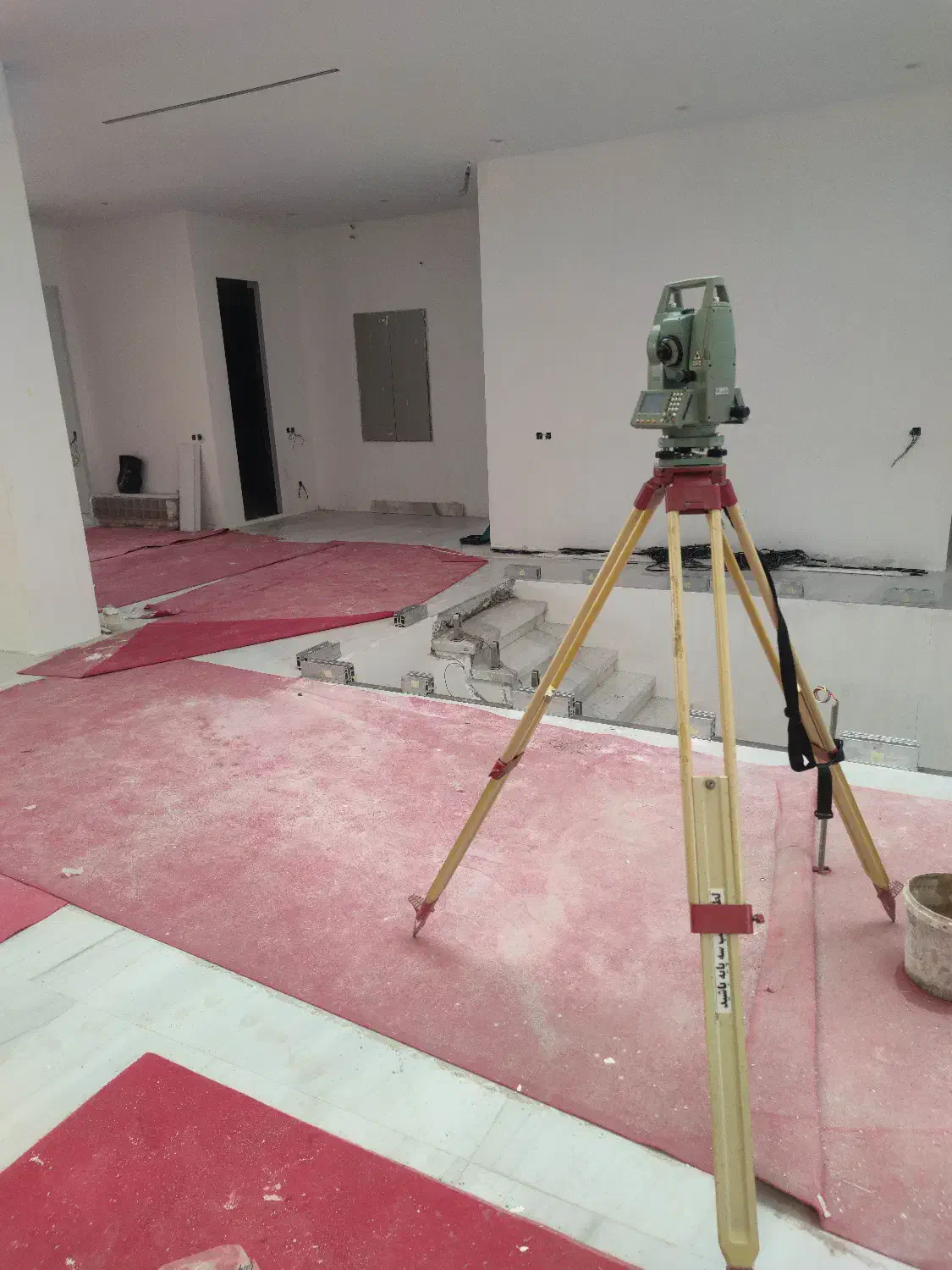 نقشه برداری-UTM-قطعه بندی-توپوگرافی-یو تی ام|خدمات پیشه و مهارت|هشتگرد, شهرک اداری|دیوار