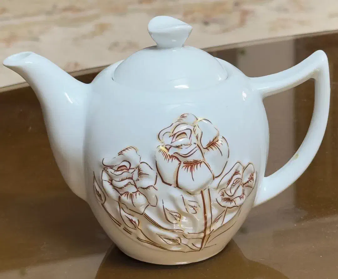 قوری شیک|قوری، کتری، قهوهساز دستی|اصفهان, خواجه عمید|دیوار