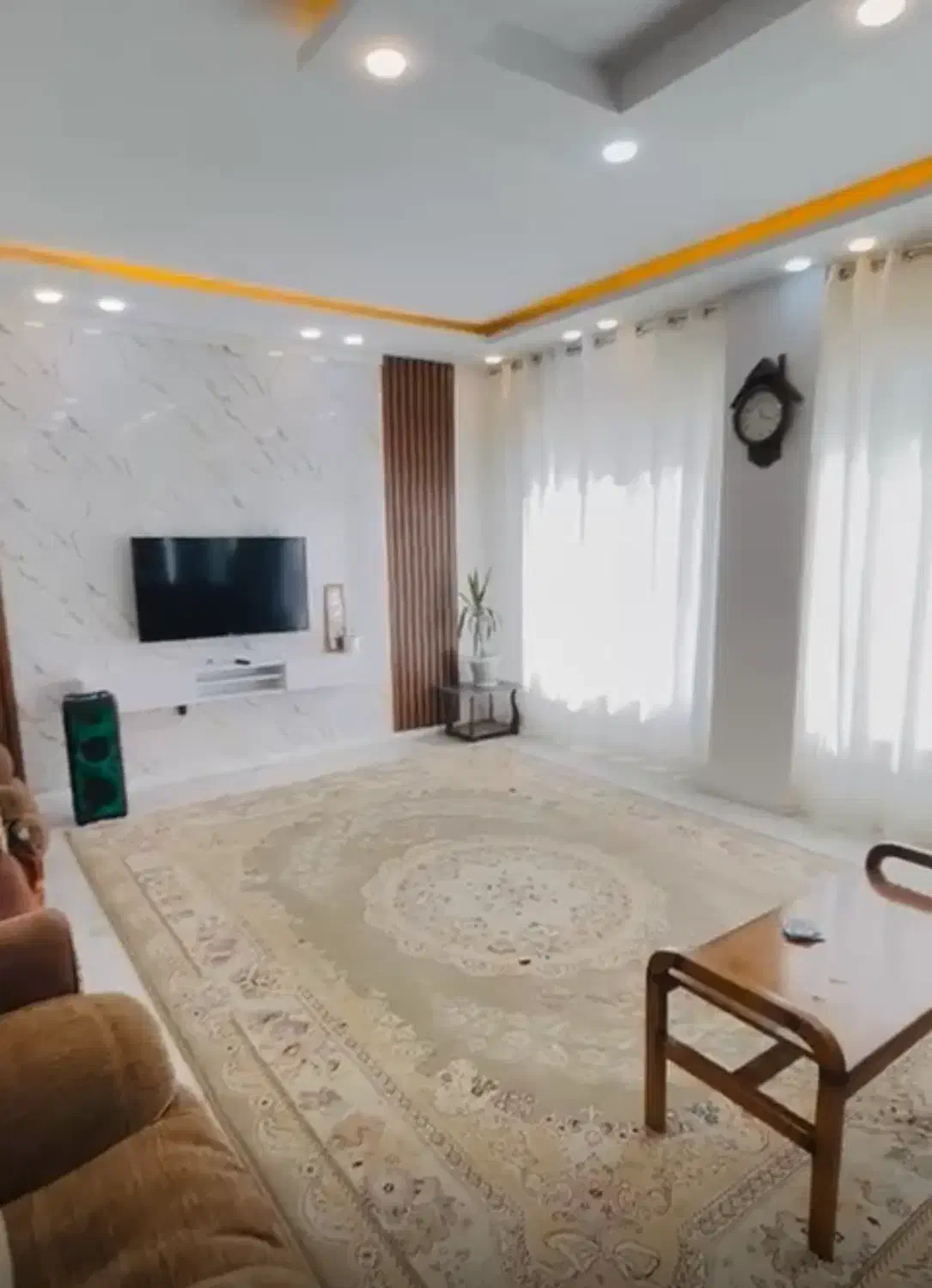 اجاره باغ ویلا بصورت روزانه و سالیانه|اجارهٔ کوتاه‌مدت ویلا و باغ|اصفهان, سرشبادران|دیوار