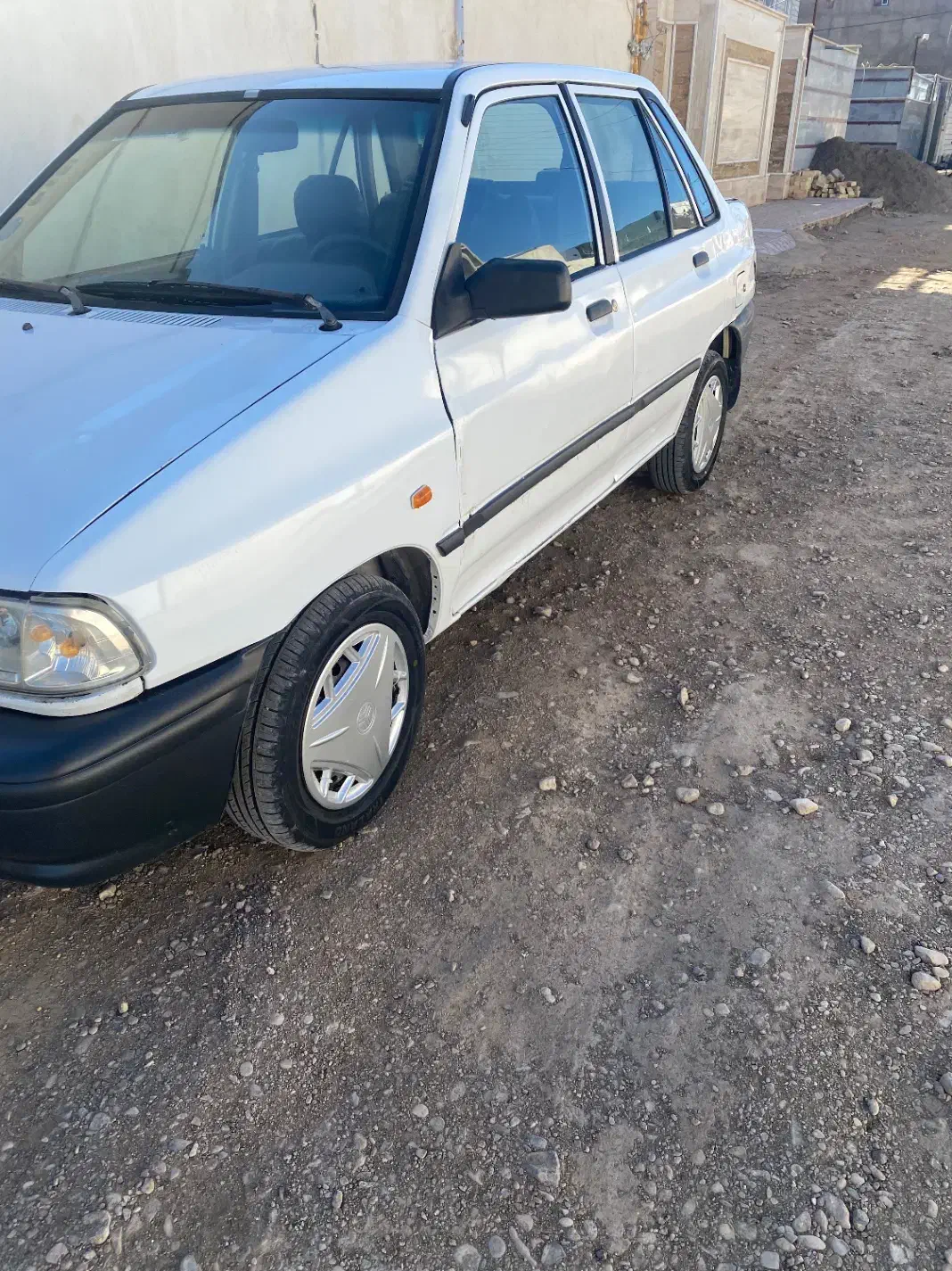 پراید مدل ۸۲|خودرو سواری و وانت|اسفرورین, |دیوار