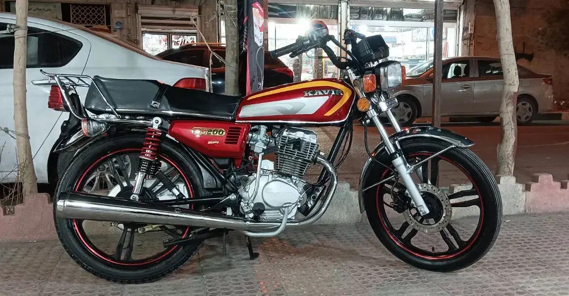 200 کویر|موتورسیکلت|ایوانکی, |دیوار