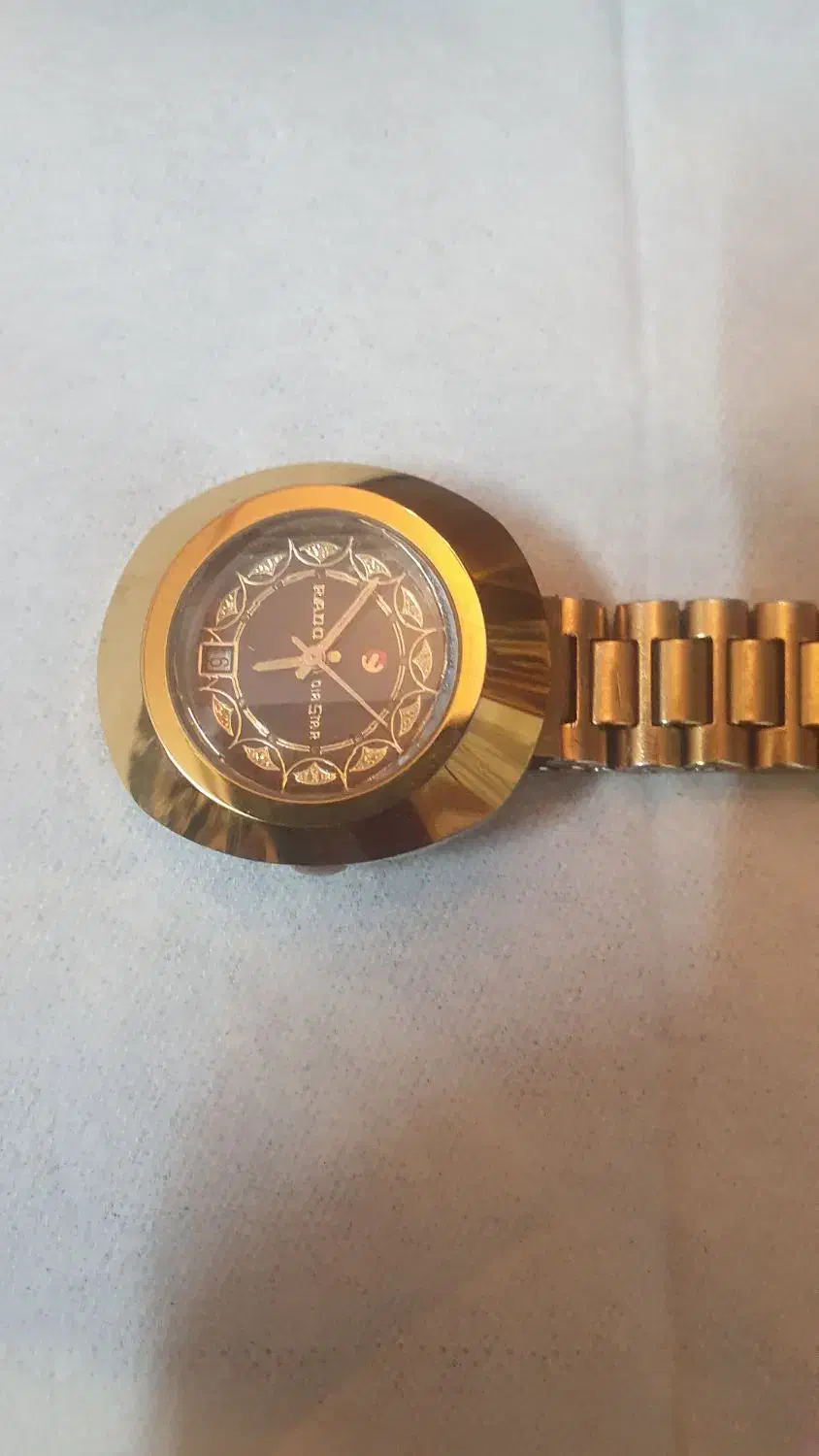 ساعت رادو زنانه تخم مرغی قدیمی|ساعت|زاهدان, |دیوار