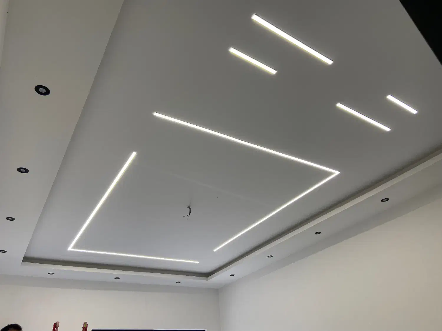 تولیدی لاین نوری همراه با منتاژ نصب|خدمات پیشه و مهارت|آمل, |دیوار