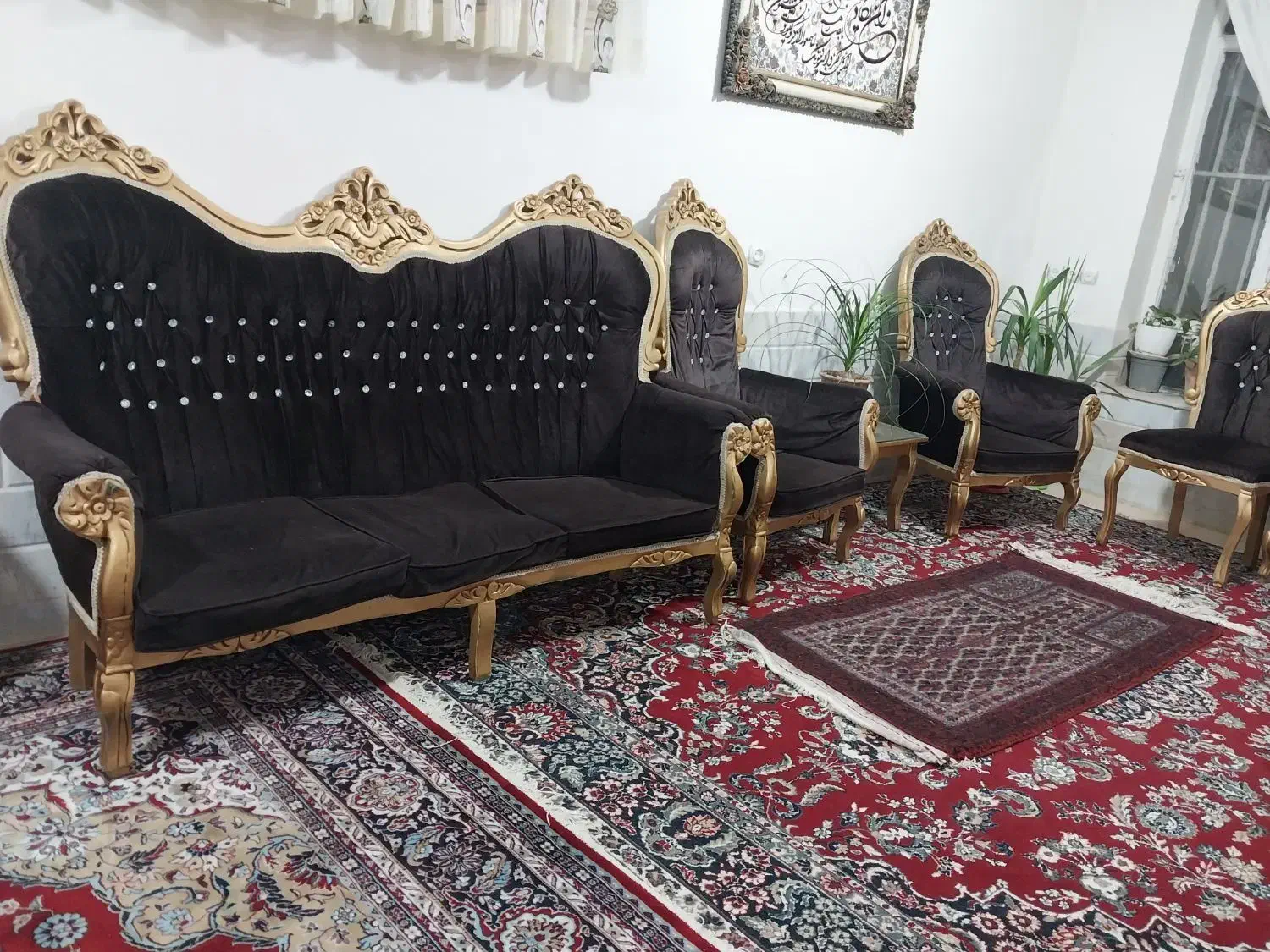 سرویس مبل ۹نفره سلطنتی|مبلمان خانگی و میز عسلی|تربت‌حیدریه, پیشکوه|دیوار