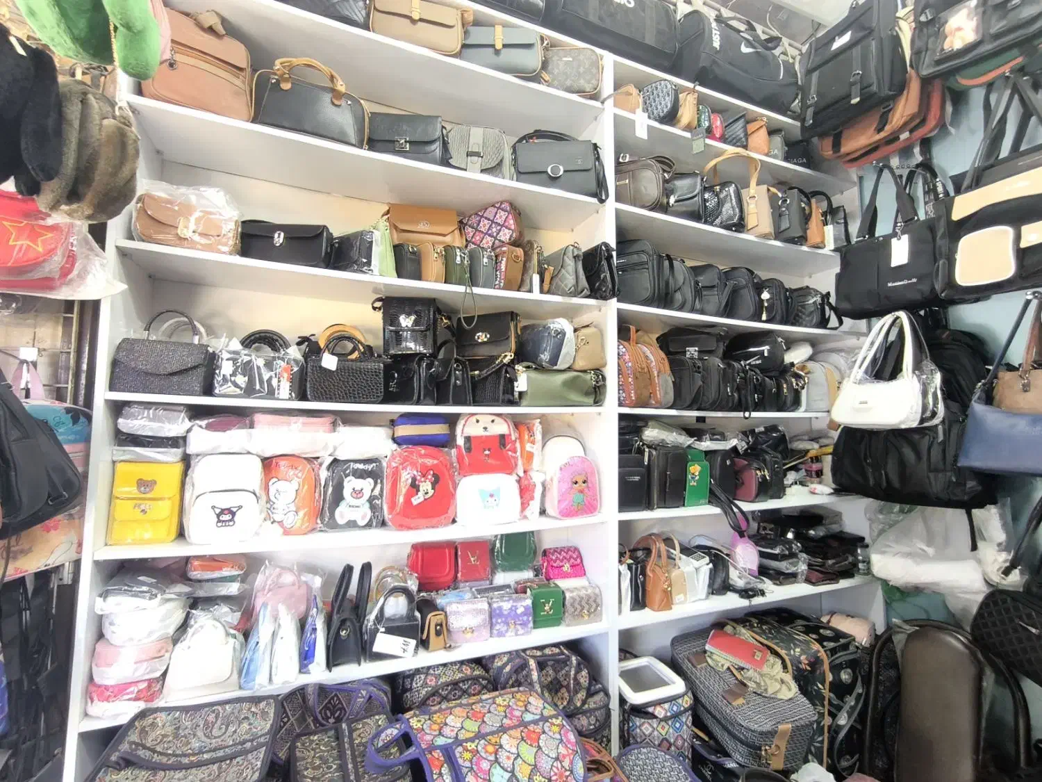 کیف و ساک ورزشی|کیف، کفش، کمربند|فسا, |دیوار