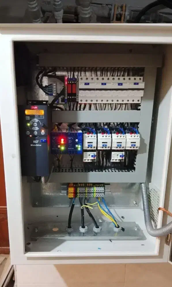 برقکار،برقکشی ساختمان، برقکشی صنعتی|خدمات پیشه و مهارت|بم, |دیوار