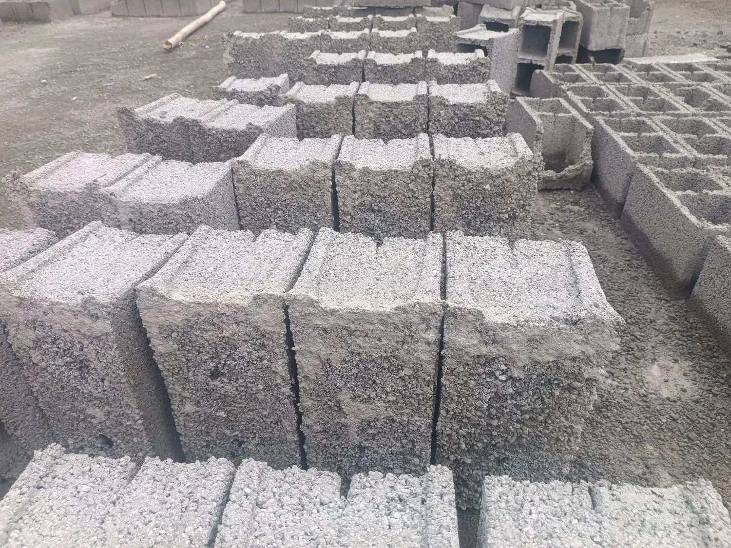 بلوک ته بسته قفلی تمام اتوماتیک|مصالح و تجهیزات ساختمان|سیرجان, |دیوار