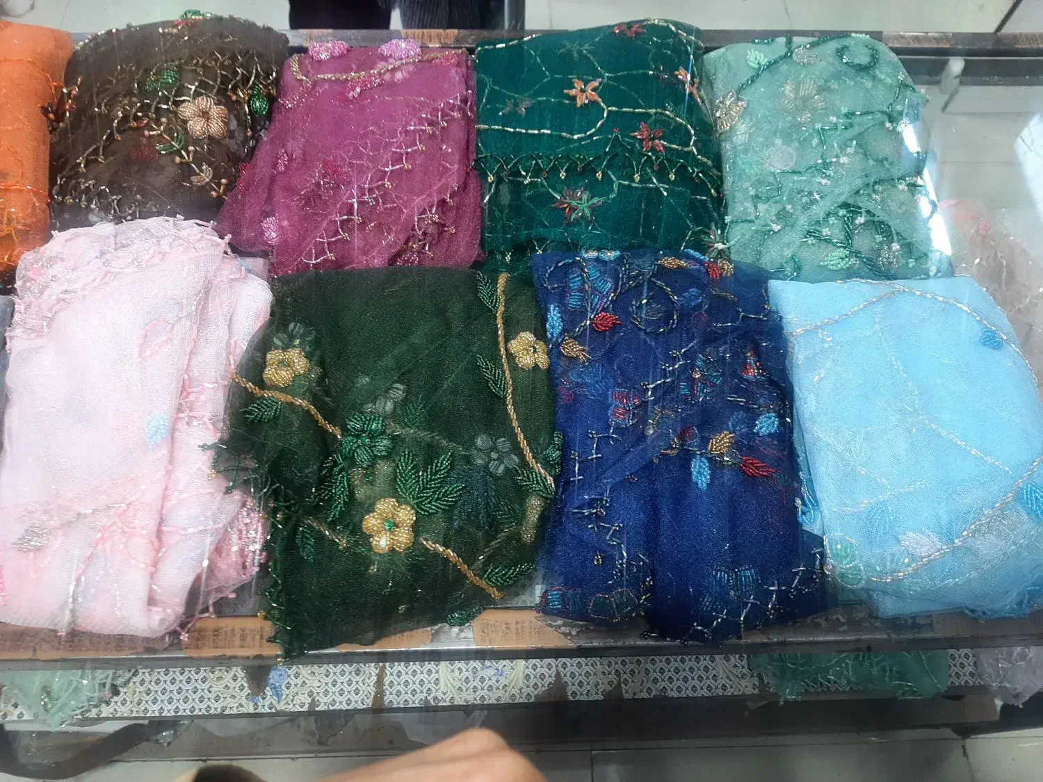 چارقد|لباس|فیروزآباد (فارس), |دیوار