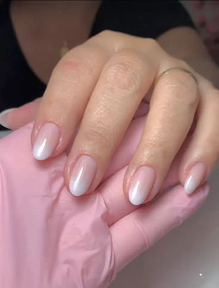 کاشت ناخن فقط ۳۵۰ هزار تومان همراه لاکژل|خدمات آرایشگری و زیبایی|اصفهان, ملک‌شهر|دیوار