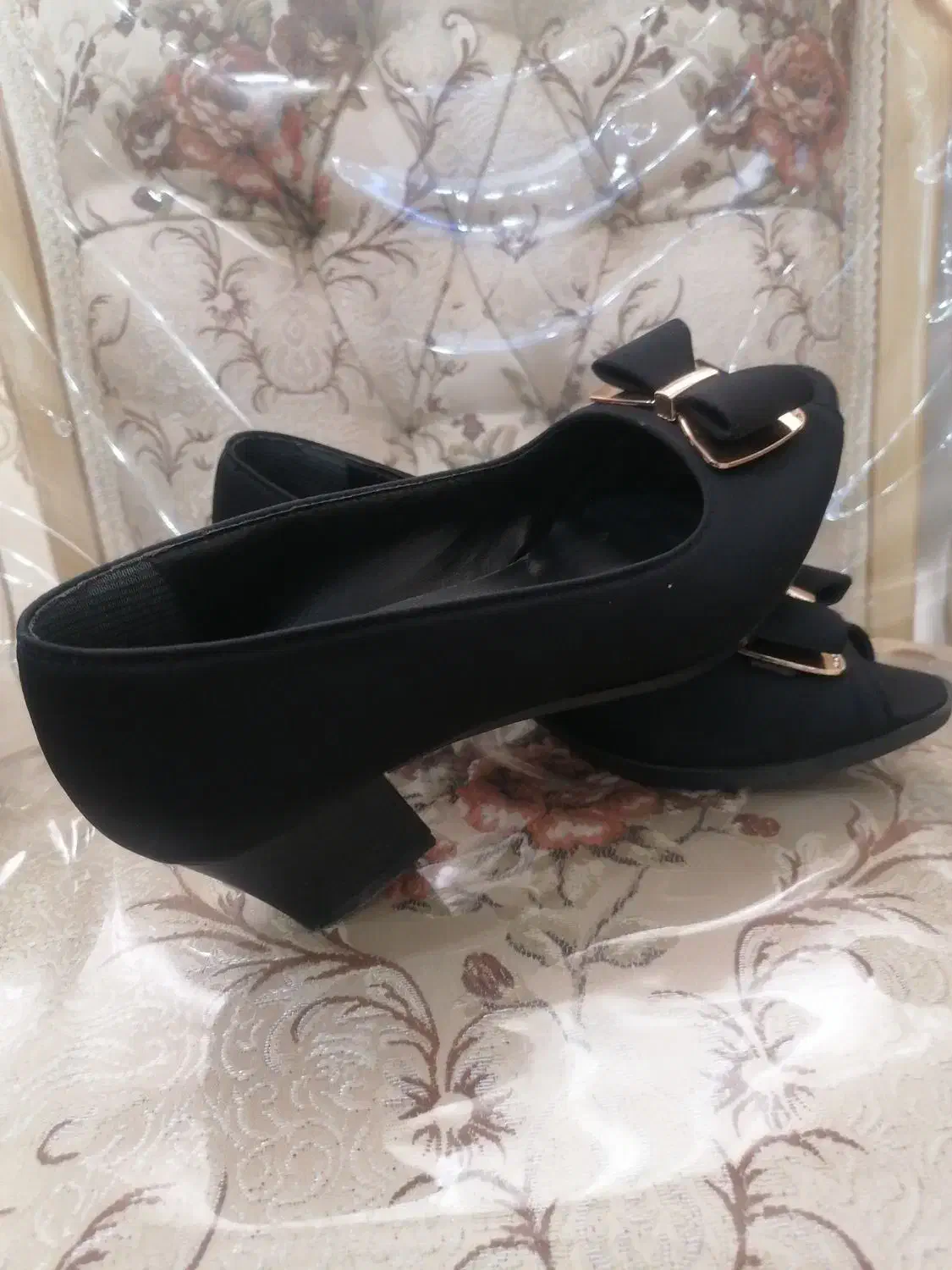 کفش زنانه|کیف، کفش، کمربند|تربت جام, والفجر|دیوار