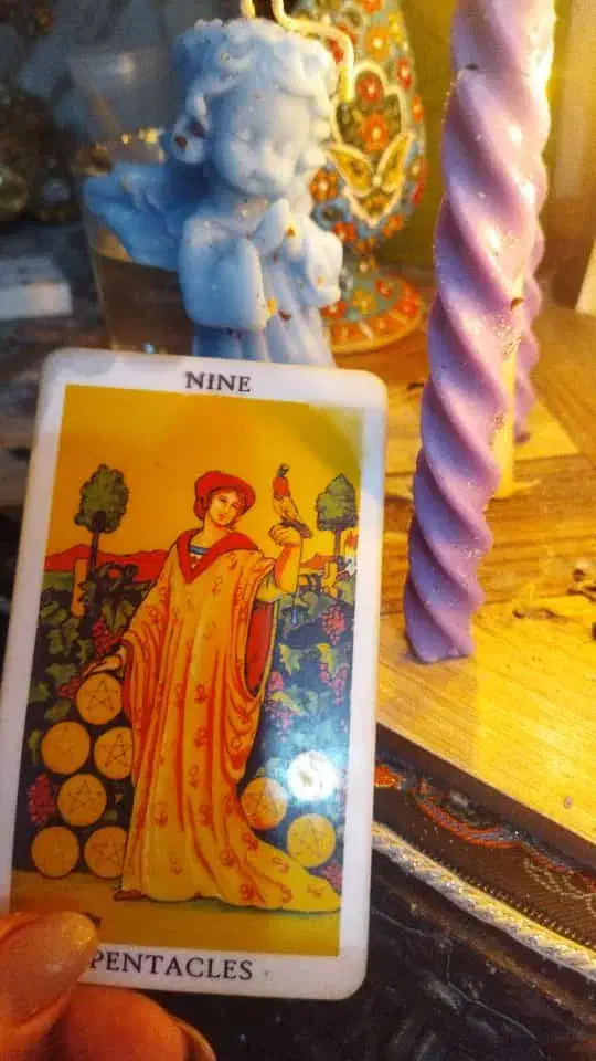 سر. کتاب دعا و فا ا|کتاب و مجله مذهبی|فیروزکوه, |دیوار