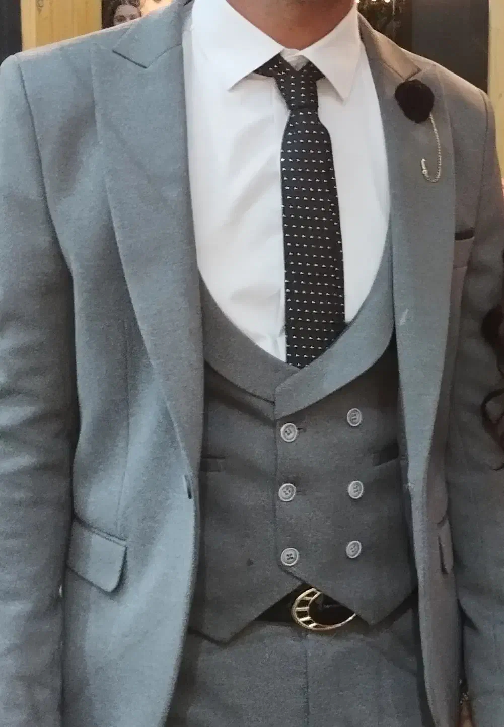 کت و شلوار|لباس|قروه, |دیوار