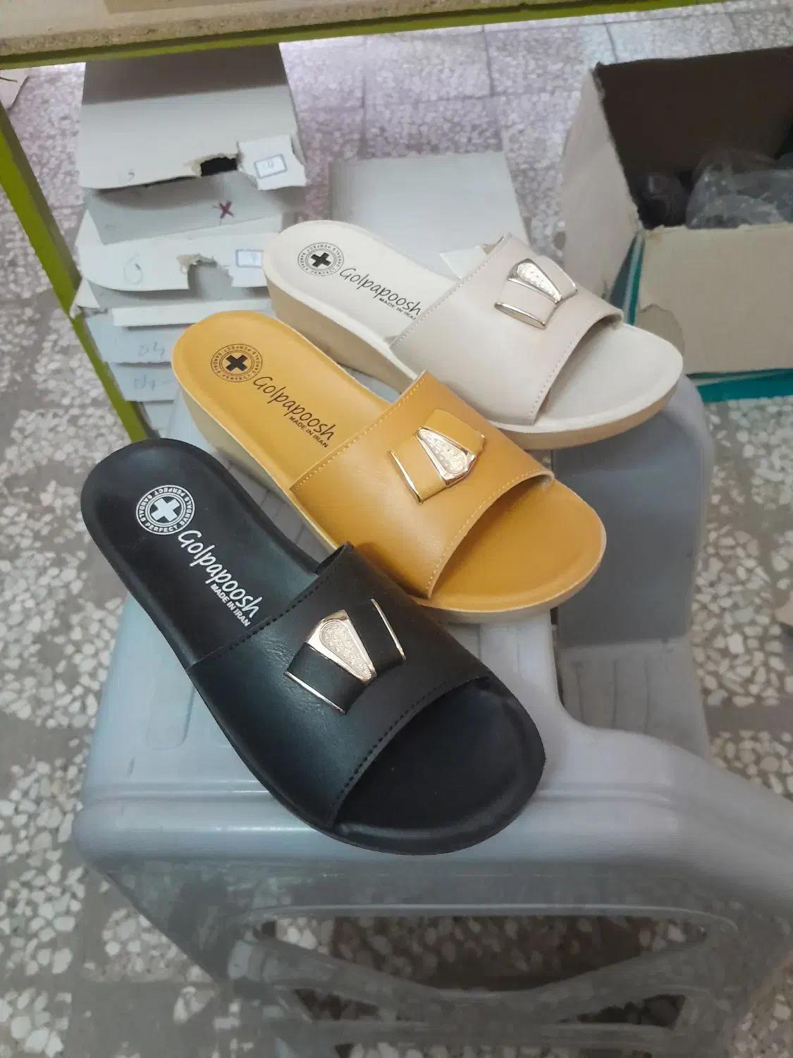 صندل زنانه ونیم پوت بچگانه|حراج|خمینی‌شهر, |دیوار