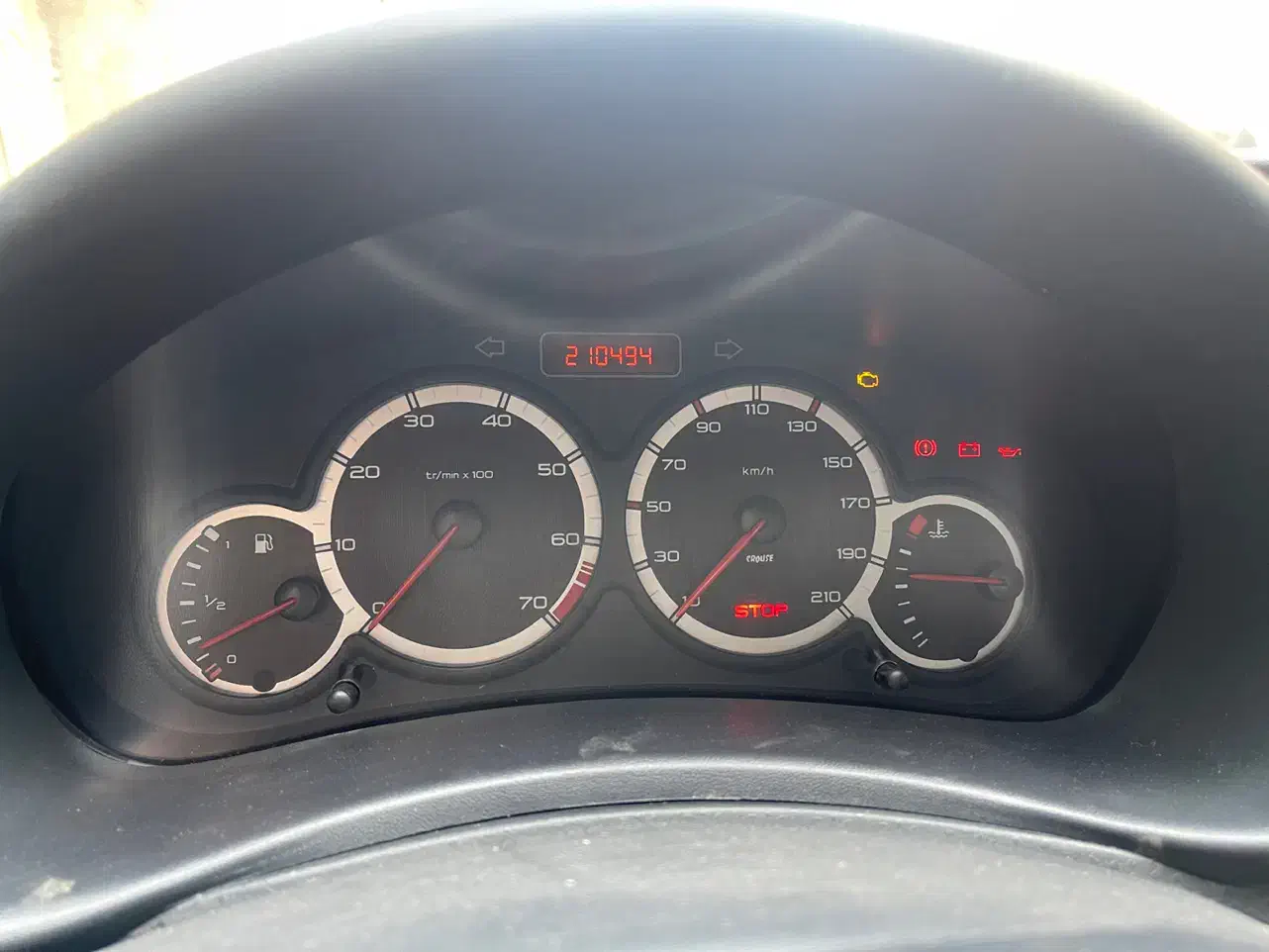 رانا مدل ۹۶|خودرو سواری و وانت|نجفآباد, امام خمینی|دیوار