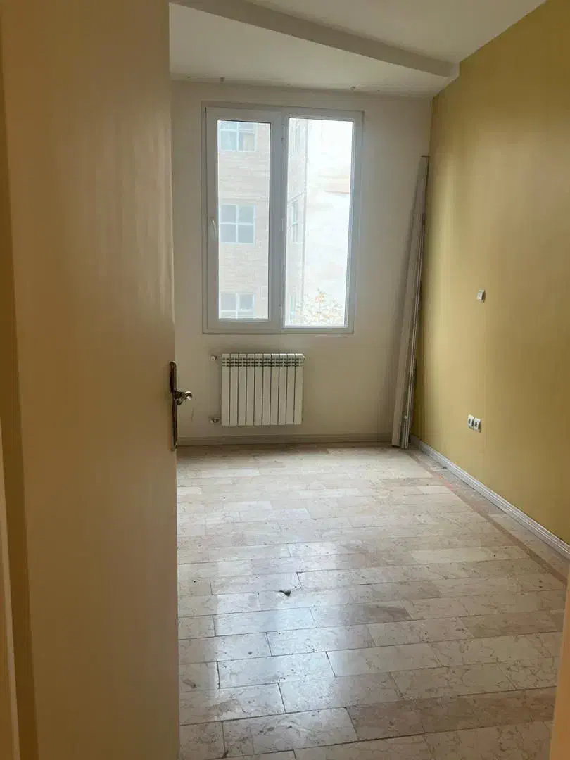 پونک‌ شهرک نفت آپارتمان ۶۸ متری ۲ خوابه