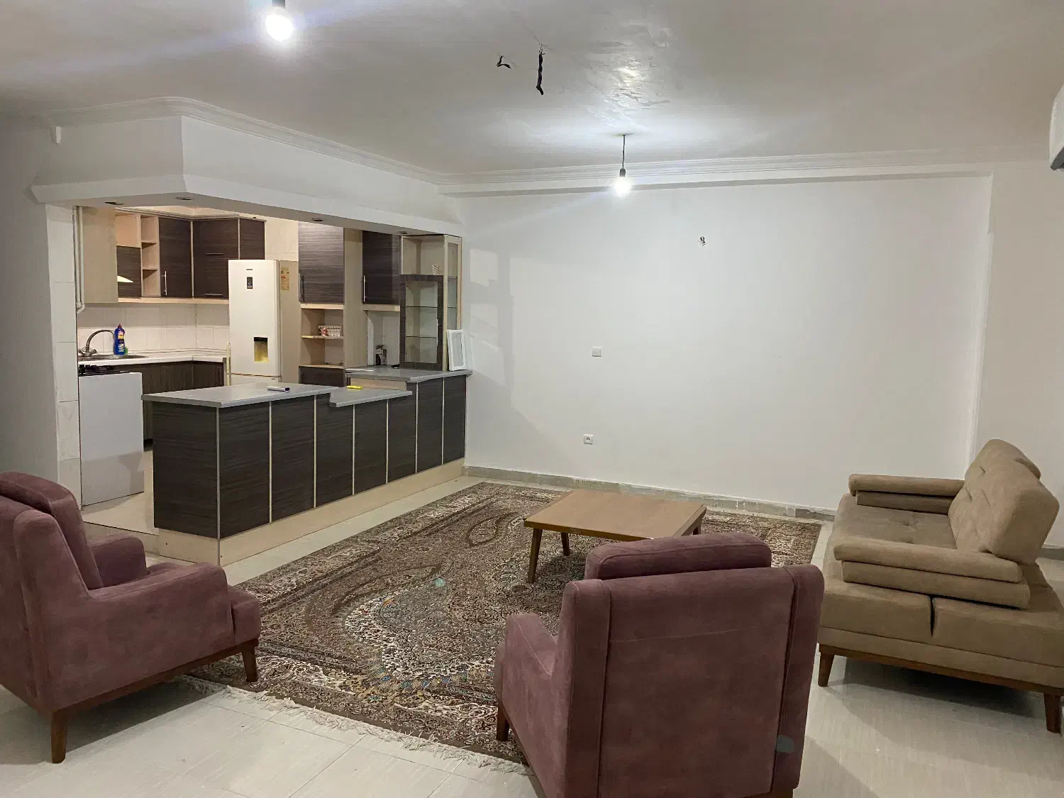 ۲ خواب ۱۲۰ متر مبله/گلشهر حکمت/تمیز/روزانه/نیم روز|اجارهٔ کوتاه‌مدت آپارتمان و سوئیت|بندرعباس, |دیوار