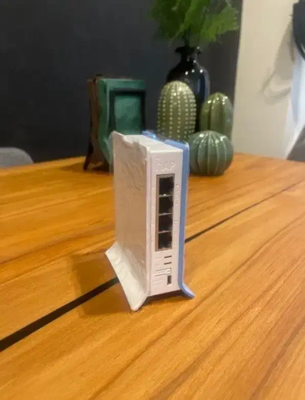 روتر میکروتیک مدل tc HAP LITLE-2nd|مودم و تجهیزات شبکه|تهران, امام زاده حسن|دیوار