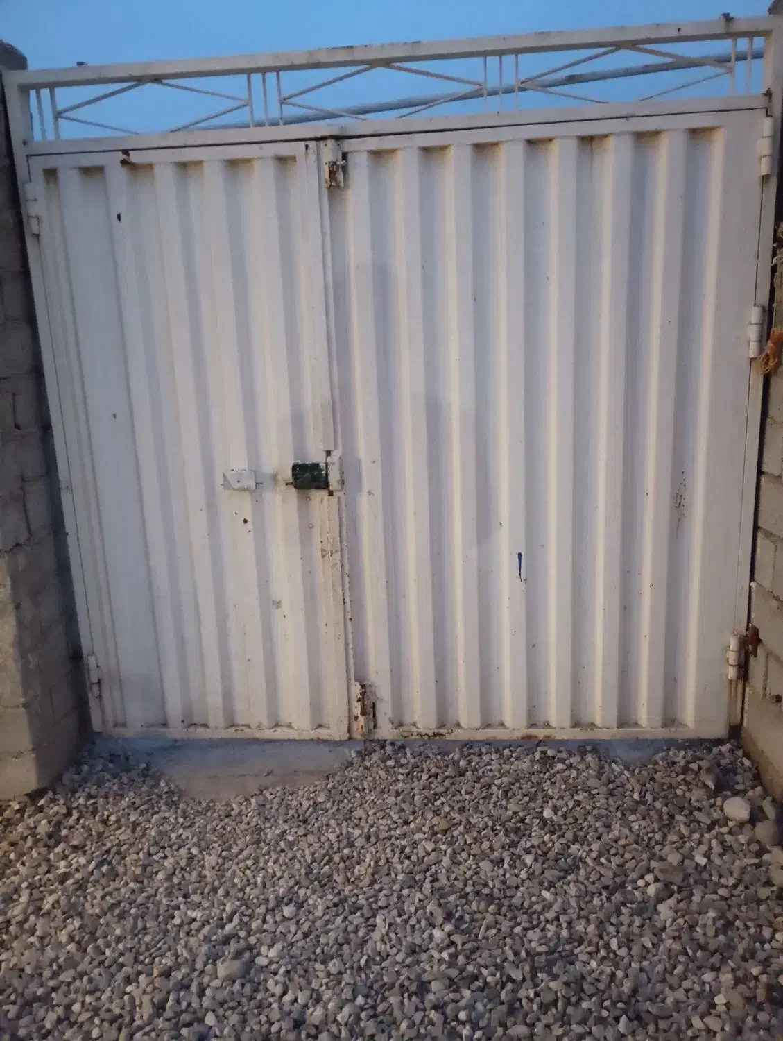 درب حیاط|مصالح و تجهیزات ساختمان|گنبد کاووس, |دیوار