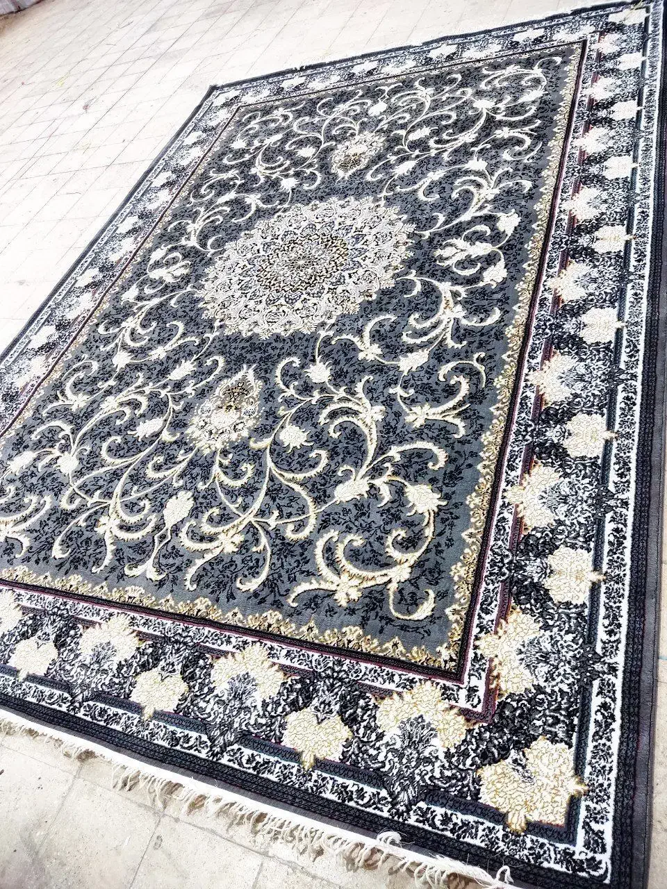 فرش 12متری|فرش|گلبهار, شهر جدید گلبهار|دیوار