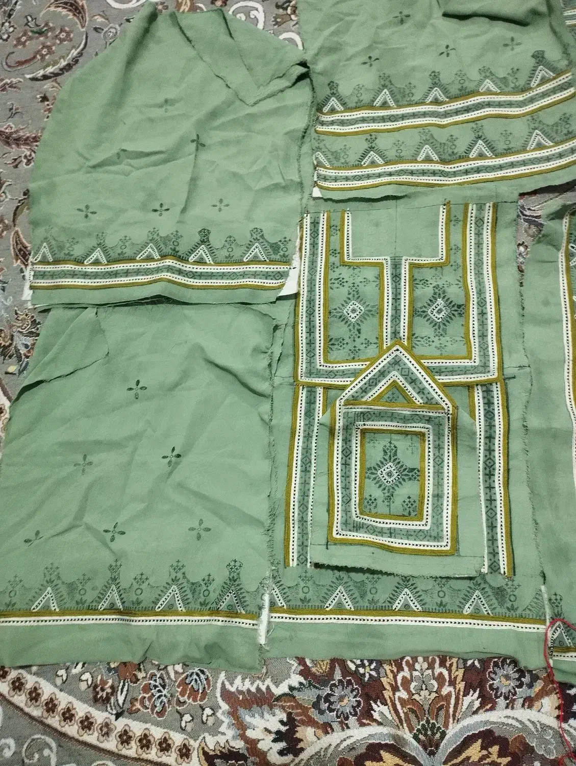 لباس فروشی بچگانه|کفش و لباس بچه|سراوان, |دیوار