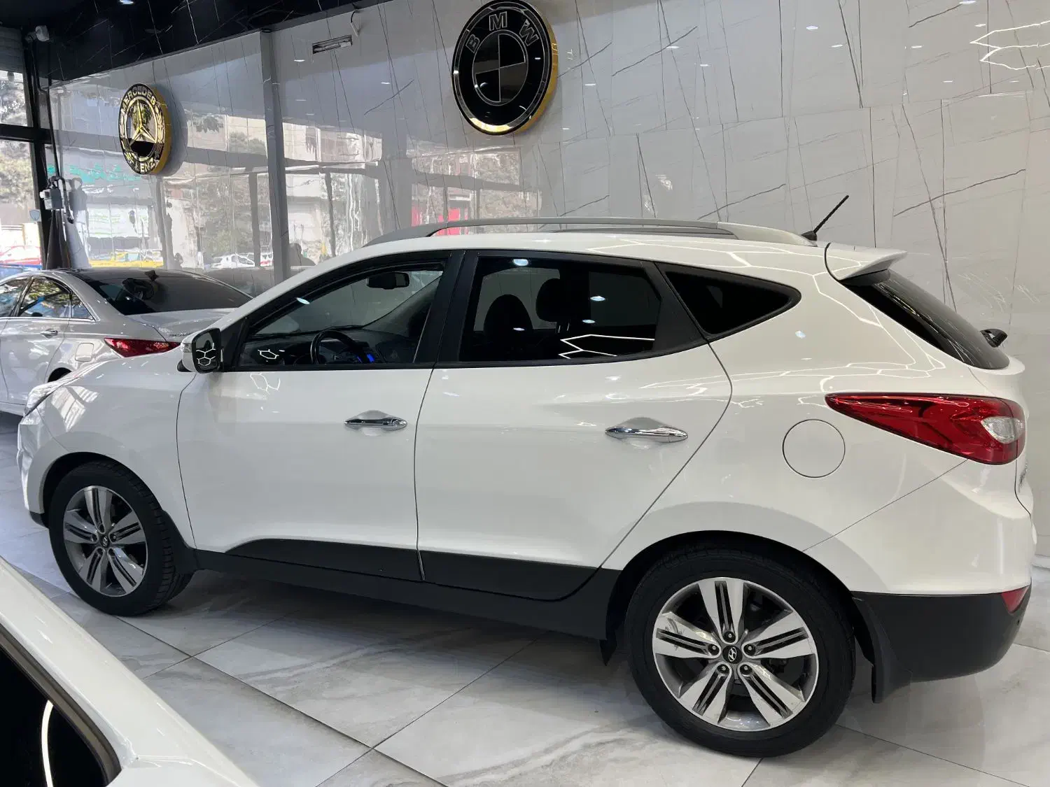 توسان سفید 2015 بی رنگ درجه حد کم کار خونگی|خودرو سواری و وانت|کرج, عظیمیه|دیوار