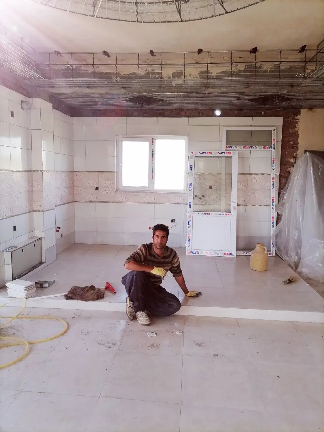 کاشیکاری وتعمیرات|خدمات پیشه و مهارت|سراجو, |دیوار