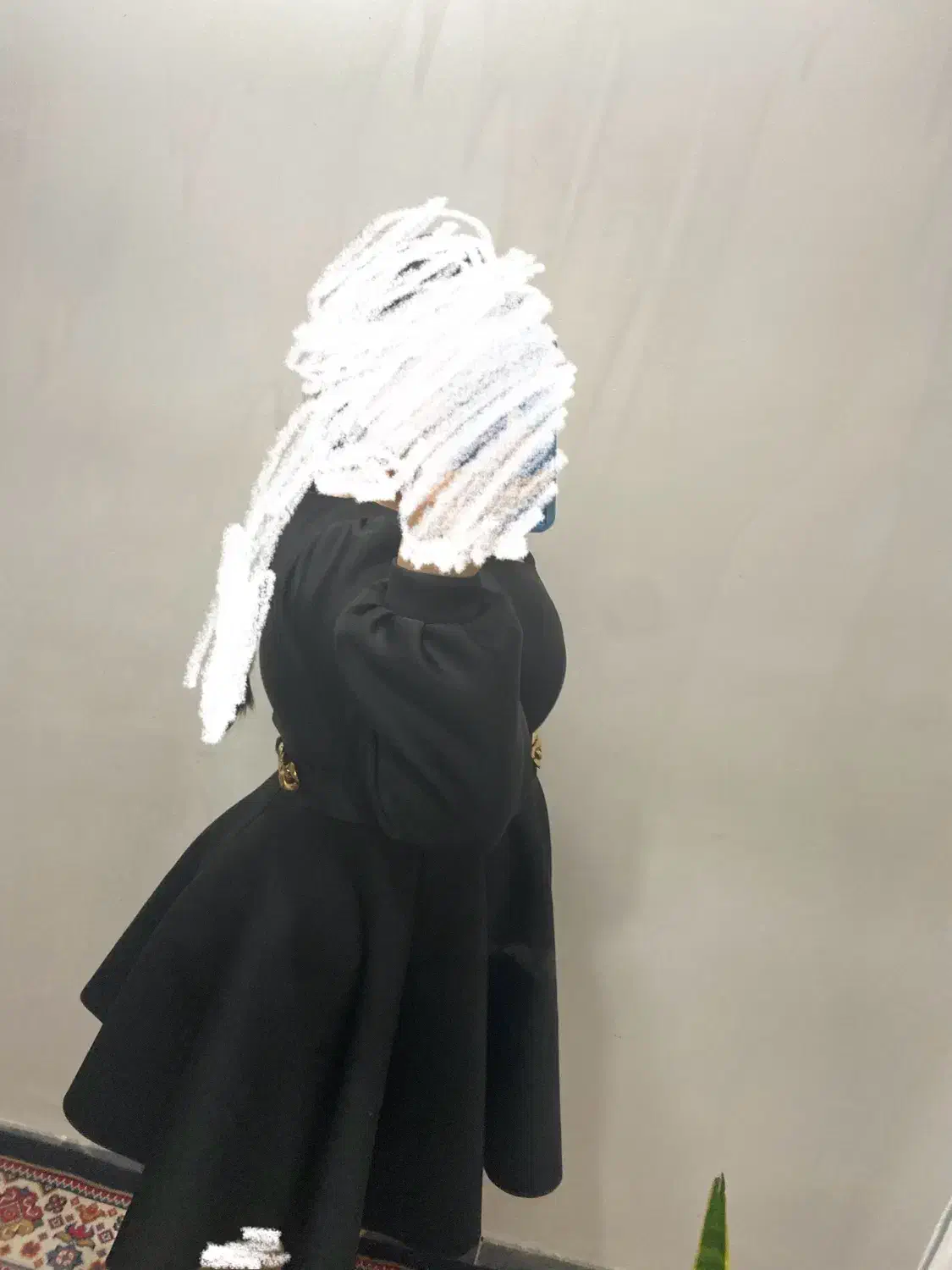 لباس مجلسی|لباس|صومعه‌سرا, |دیوار