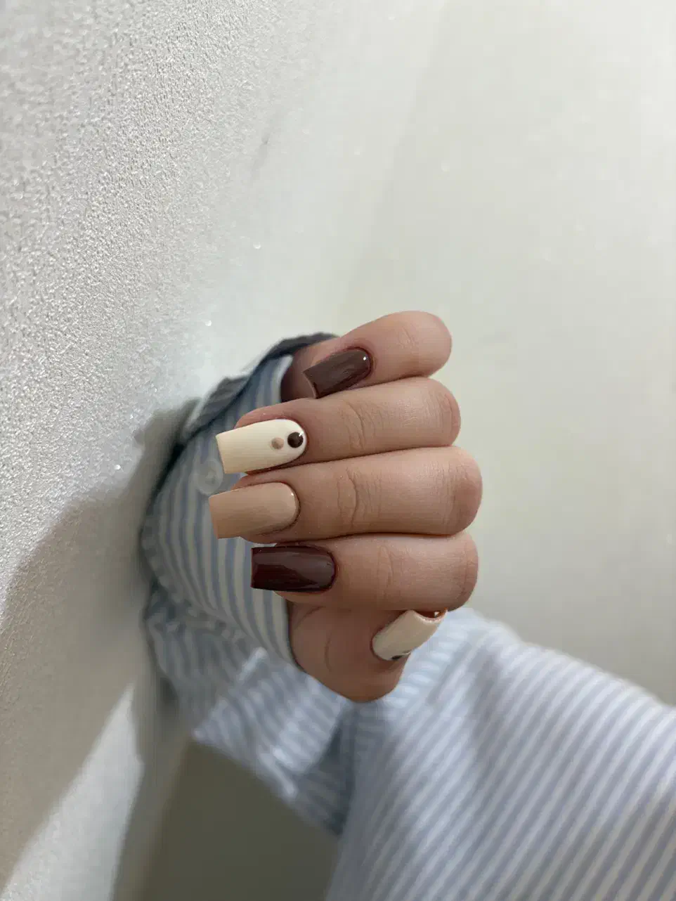 کاشت ناخن|خدمات آرایشگری و زیبایی|قم, باغ شریفی|دیوار