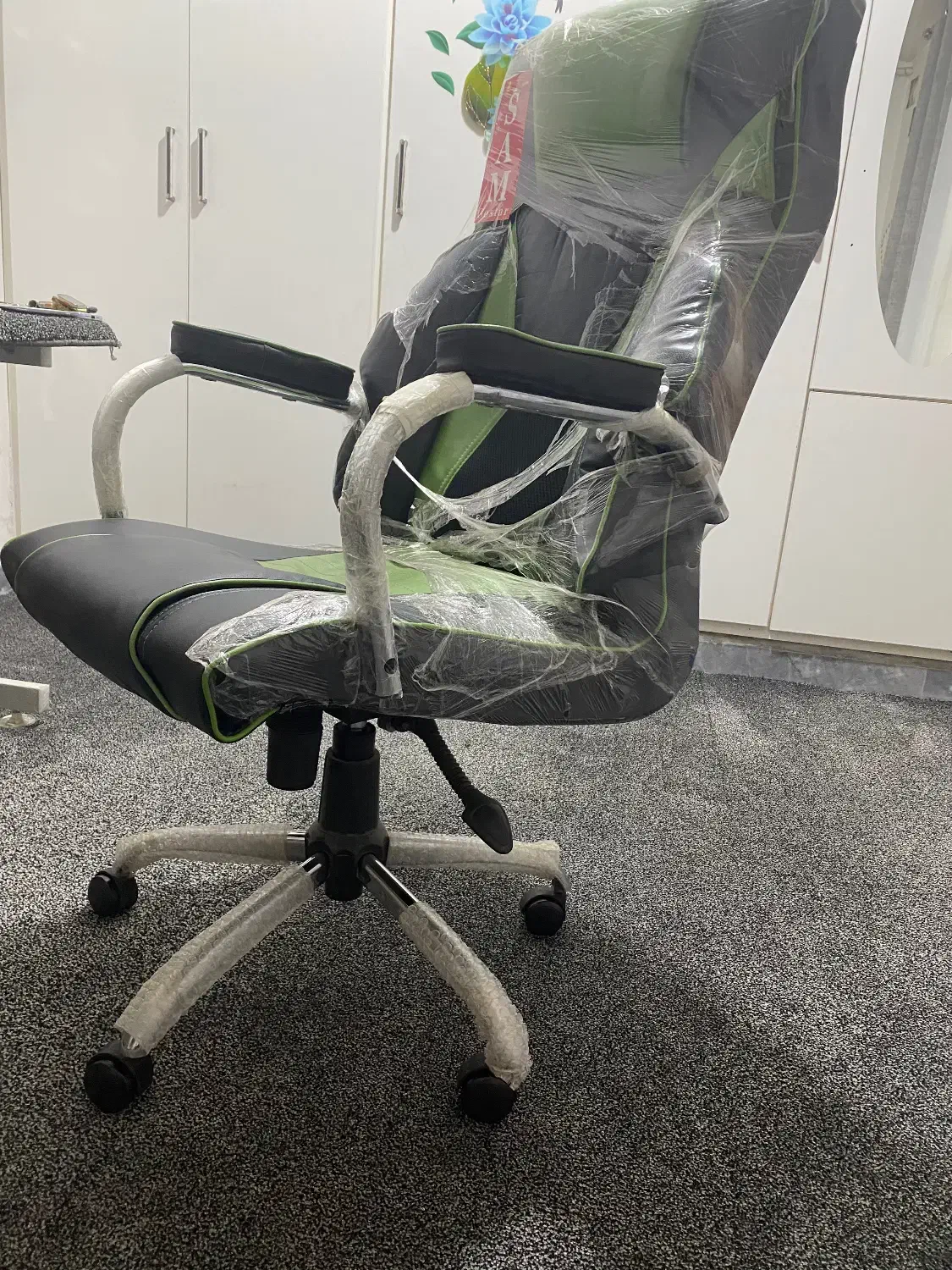 صندلی گیمینگ چرخ دار|صندلی و نیمکت|یاسوج, |دیوار