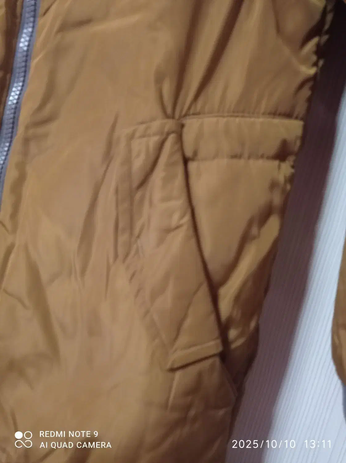 کاپشن|لباس|سبزوار, باهنر|دیوار