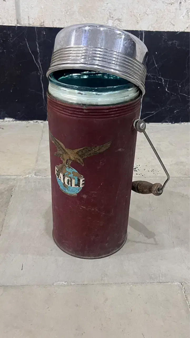 فلاسک ( کلمن ) عقاب نشان|کلکسیون اشیاء عتیقه|گرمدره, |دیوار