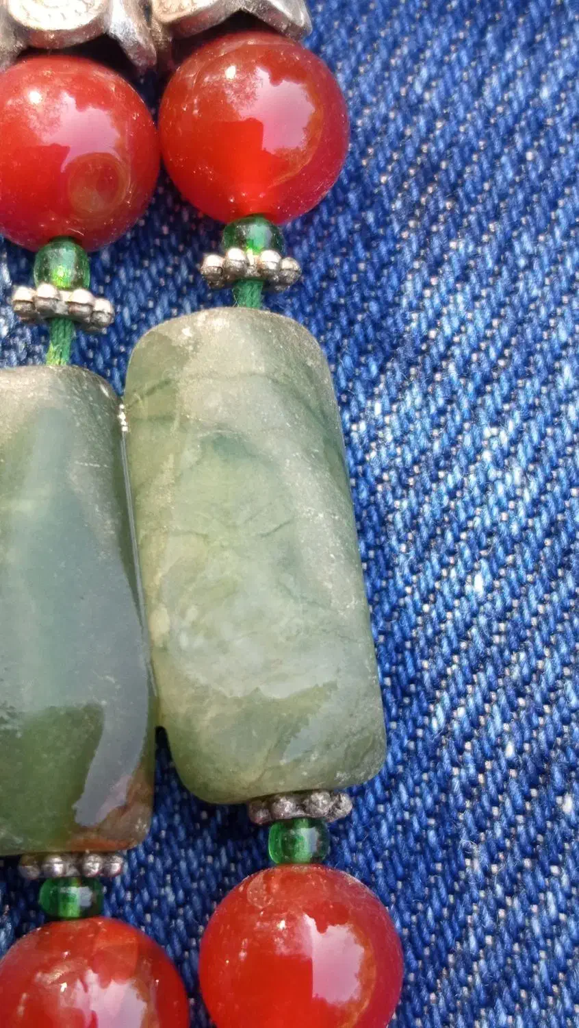 گردنبند اویز سنگی قدیمی دستساز بسیار کلکسیونی|کلکسیون اشیاء عتیقه|رامسر, |دیوار