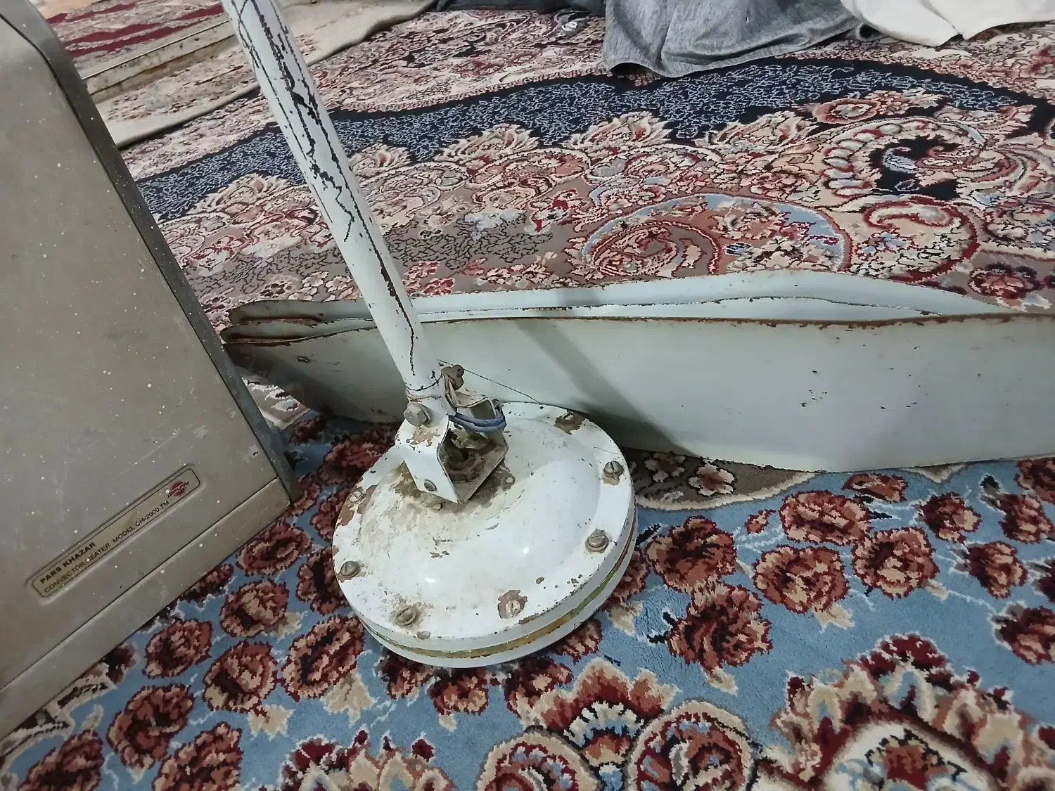 تعدادی وسیله برقی به شرط سالم وبی نقص|سایر لوازم برقی|شوشتر, |دیوار