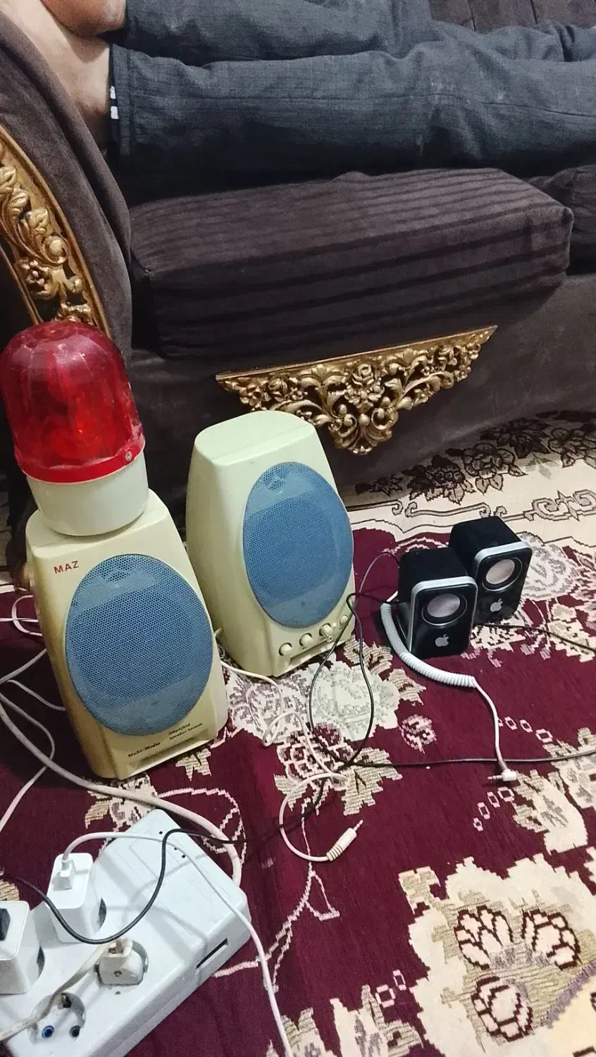 اسپبکر کامیتور سالم به سر دوتاش|قطعات و لوازم جانبی رایانه|اقبالیه, |دیوار